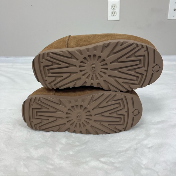 NWT UGG PUMPED SLIDES CHESTNUT BROWN SIZE 8 - Picture 13 of 16